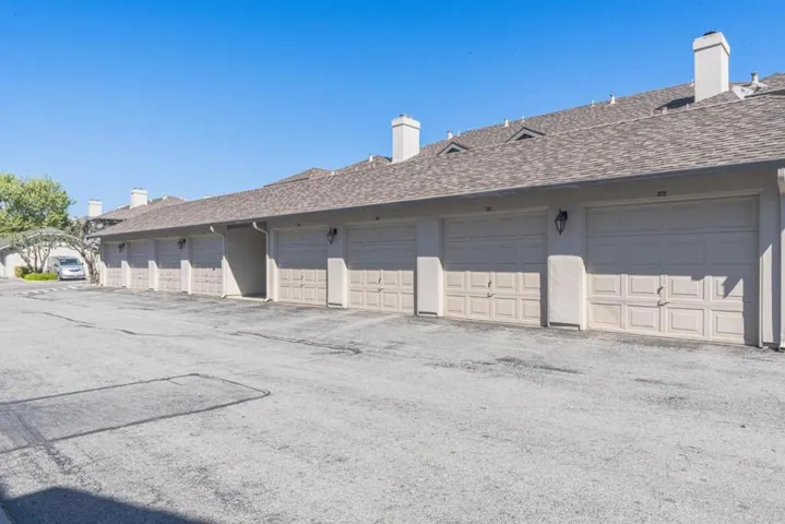 1052 Padre Drive 3, Salinas, California 93901