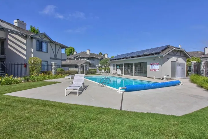 1052 Padre Drive 3, Salinas, California 93901