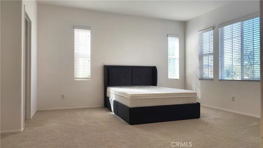 Good Size Master bedroom