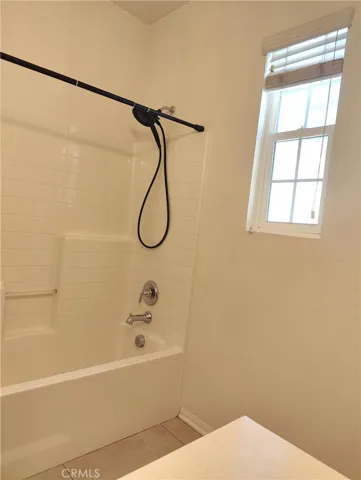 Upstairs full bathroom