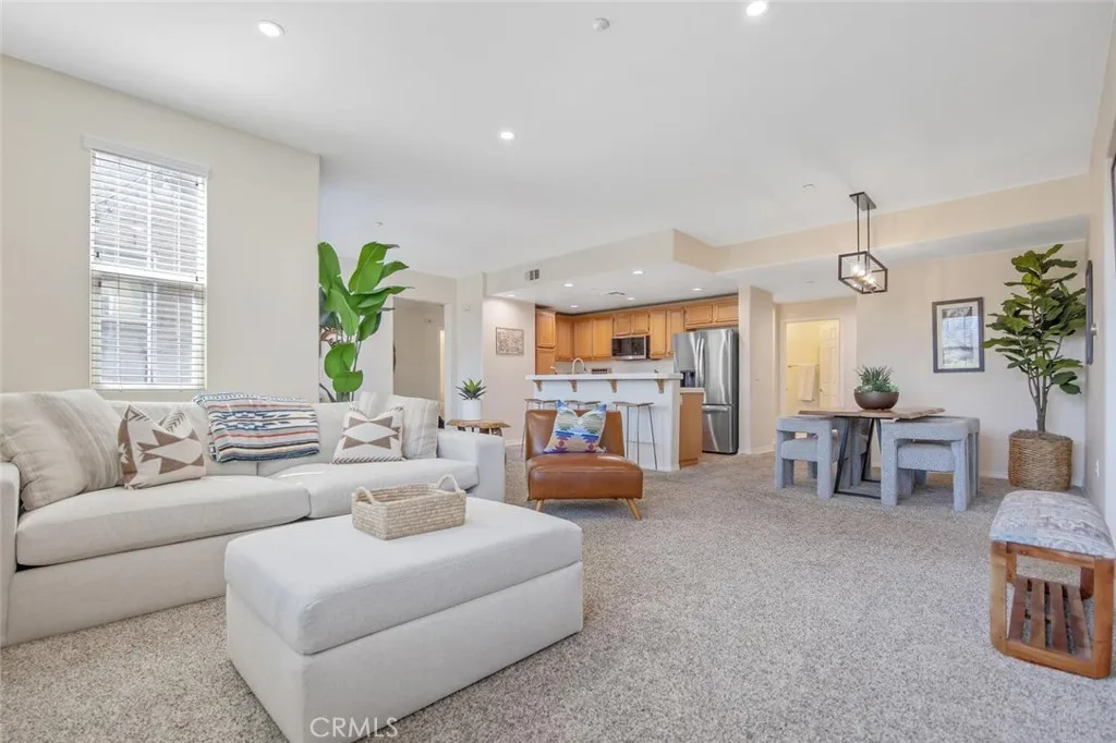 Open floor plan with 10 ft ceilings