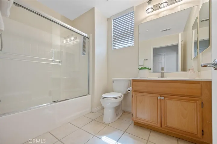 The Hall bathroom between the home office and yoga/guest room