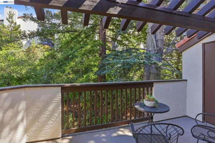 21109 Gary Dr 220, Hayward, California 94546