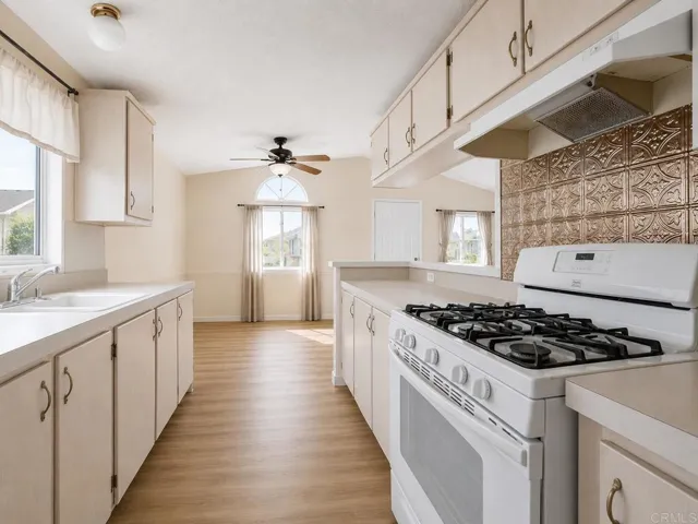 1600 Palm Avenue Spc 48, San Diego, California 92154