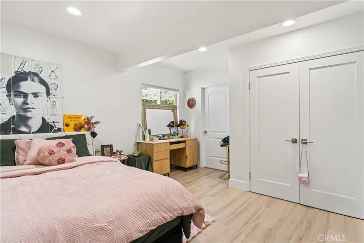 14622 Huston Street, Sherman Oaks, California 91403