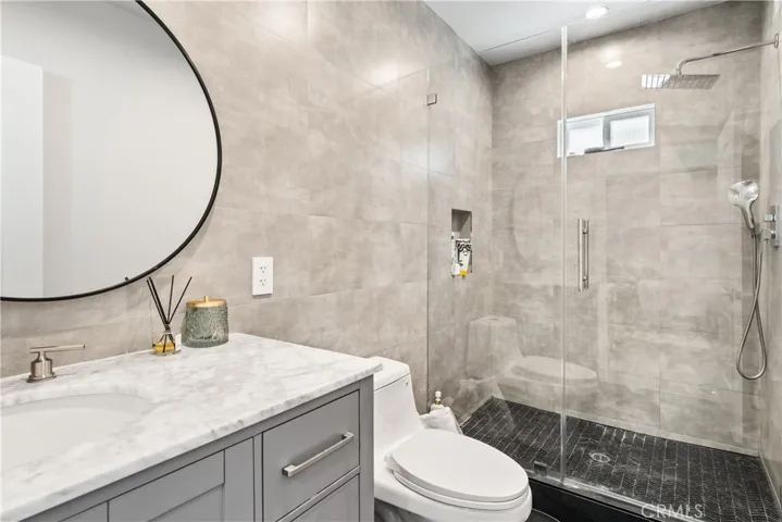 14622 Huston Street, Sherman Oaks, California 91403