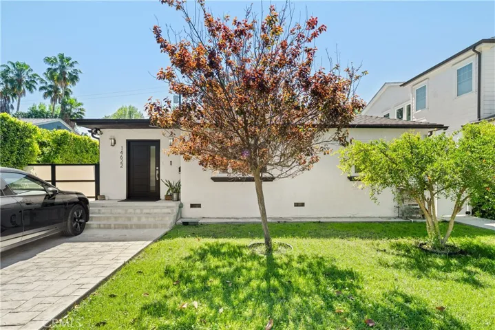 14622 Huston Street, Sherman Oaks, California 91403
