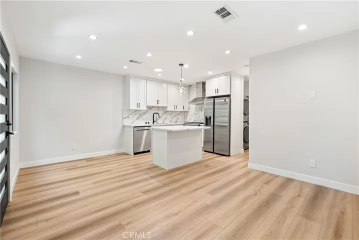 14622 Huston Street, Sherman Oaks, California 91403