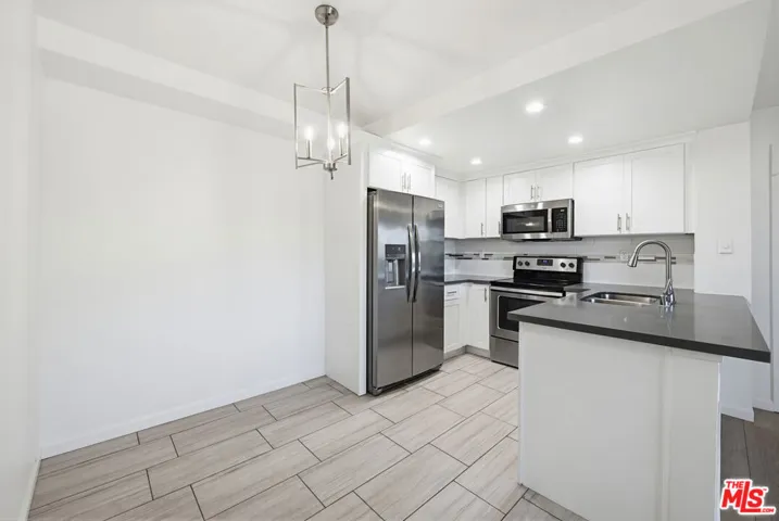 4810 S La Brea Avenue 210, Los Angeles, California 90008
