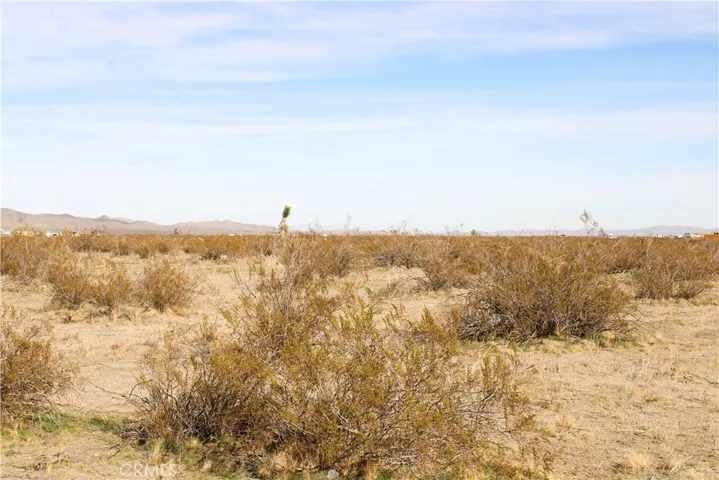 9 Ac Johnson Road, Adelanto, California 92301