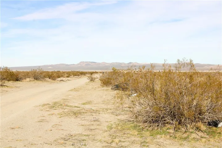 9 Ac Johnson Road, Adelanto, California 92301