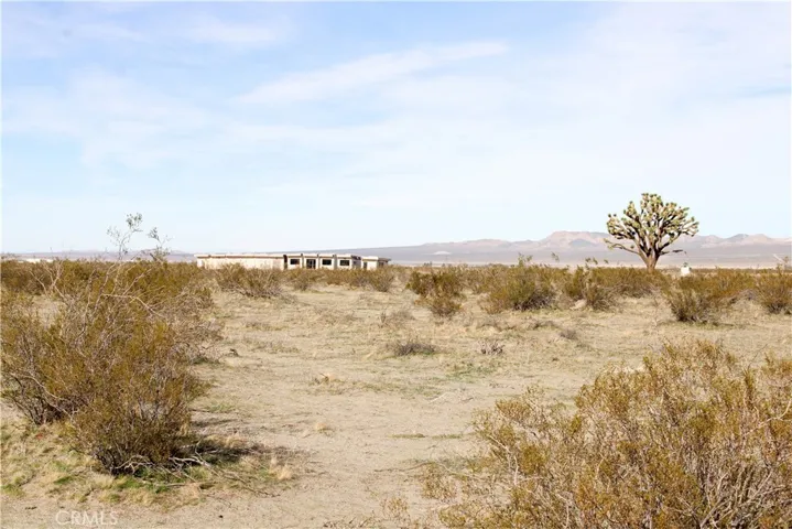 9 Ac Johnson Road, Adelanto, California 92301