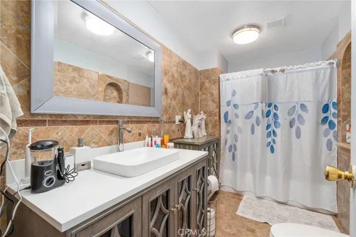 2166 W Alameda Avenue, Anaheim, California 92801