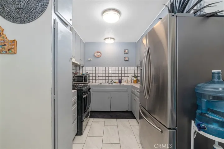 2166 W Alameda Avenue, Anaheim, California 92801