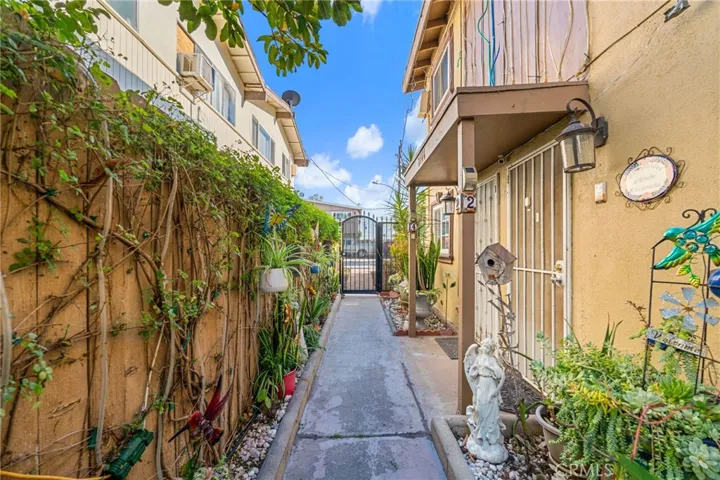 2166 W Alameda Avenue, Anaheim, California 92801