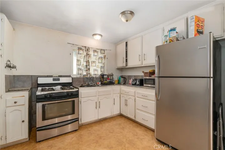 2166 W Alameda Avenue, Anaheim, California 92801
