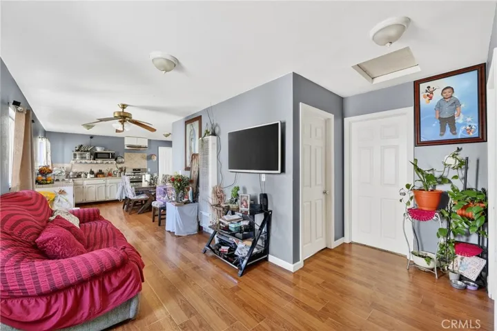 750 E 48th, Los Angeles, California 90011
