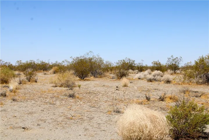 11 Ac Mojave Drive, Phelan, California 92371