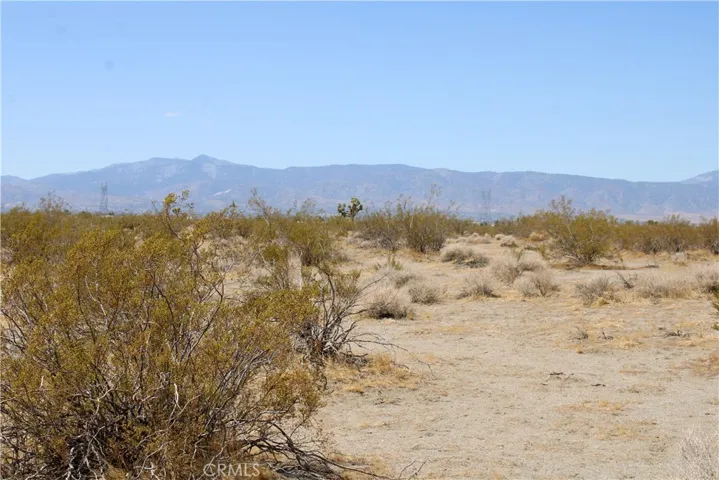 11 Ac Mojave Drive, Phelan, California 92371