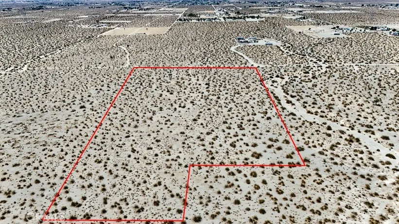 11 Ac Mojave Drive, Phelan, California 92371