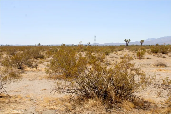11 Ac Mojave Drive, Phelan, California 92371
