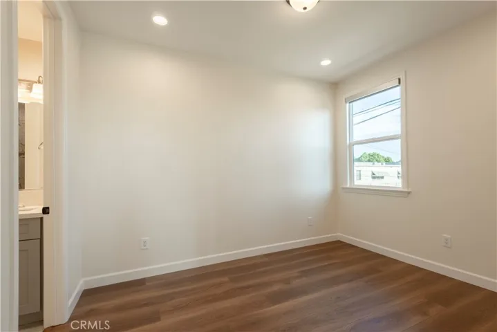 Second floor master suit