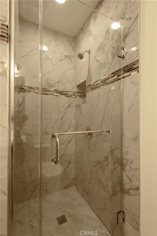 1st floor master bathroom
