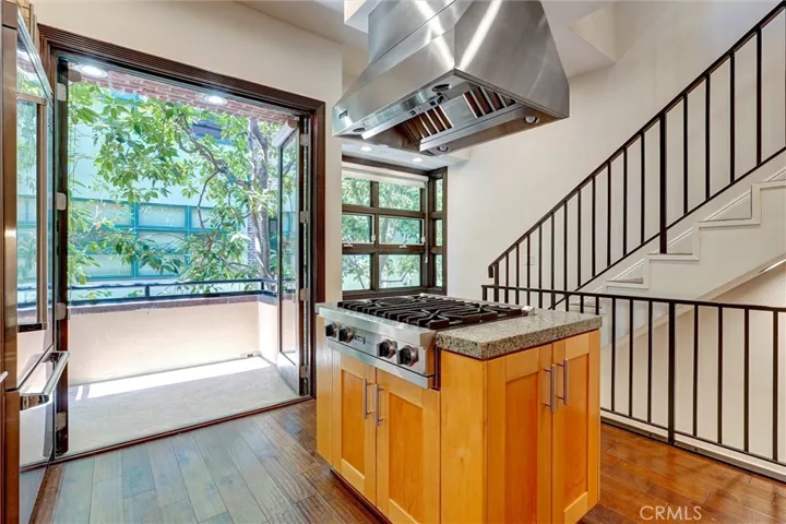 2323 S Beverly Glen 8, Los Angeles, California 90064