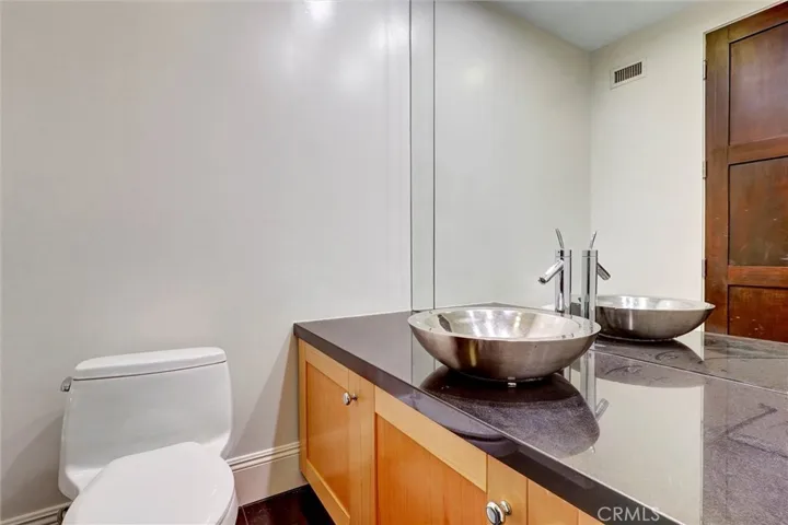 2323 S Beverly Glen 8, Los Angeles, California 90064