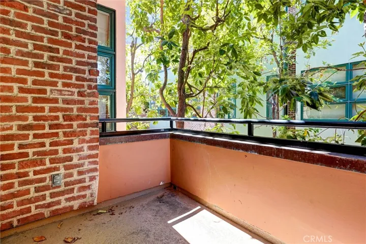 2323 S Beverly Glen 8, Los Angeles, California 90064