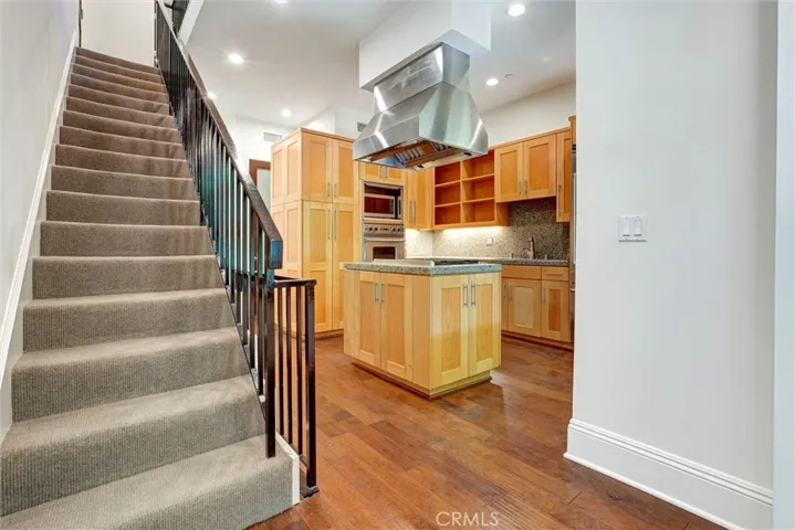 2323 S Beverly Glen 8, Los Angeles, California 90064