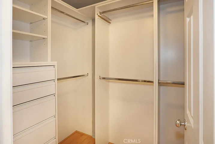 The primary bedroom has a great walk in closet with built-ins.
