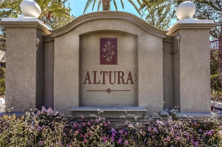 A great place to call home. Amenities included in the community include a pool and spa, clubhouse and work out room. Beautiful grounds.