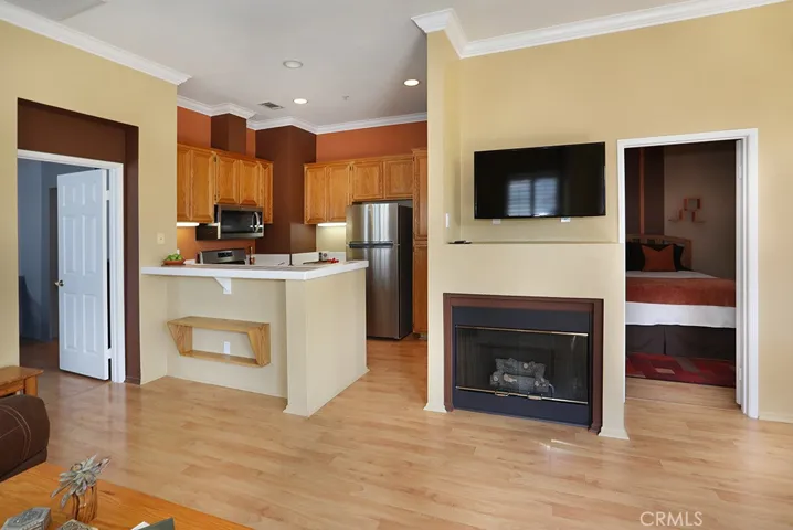 Love a flip of a switch, electric fireplace and there’s the perfect set up for your smart tv.