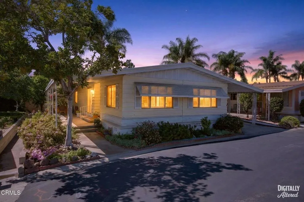 1-web-or-mls-UpmarketMedia-8Cal-003#twil