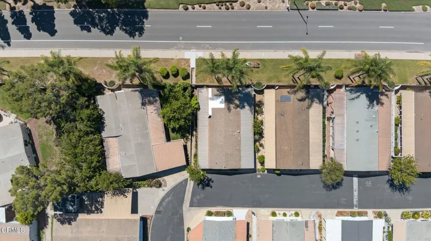 34-web-or-mls-UpmarketMedia-8Cal-Aer-001