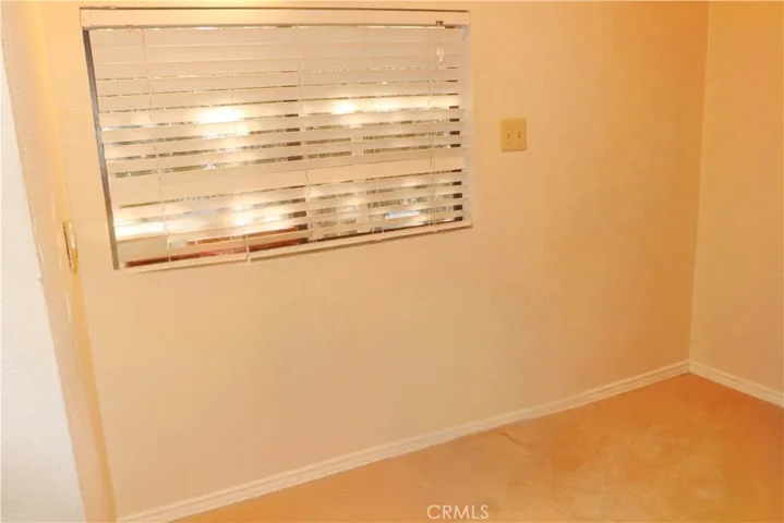 Possible Office or 3rd bedroom (Needs closet)