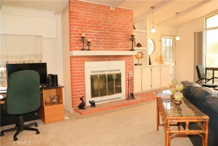 VIEW OF FIREPLACE