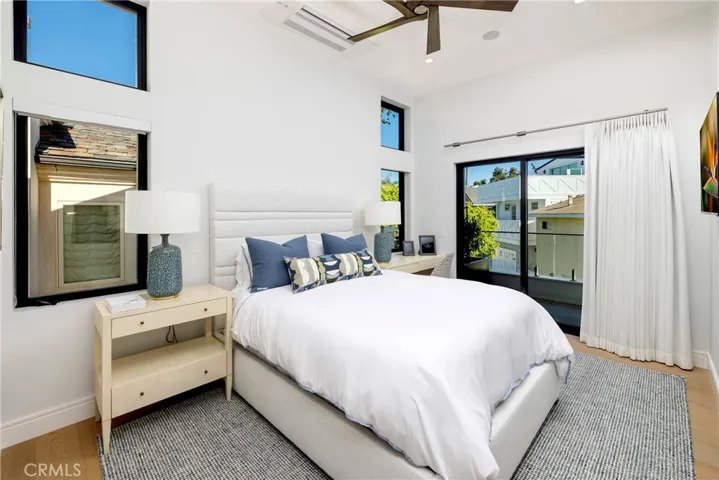 130 S Bay Front, Newport Beach, California 92662