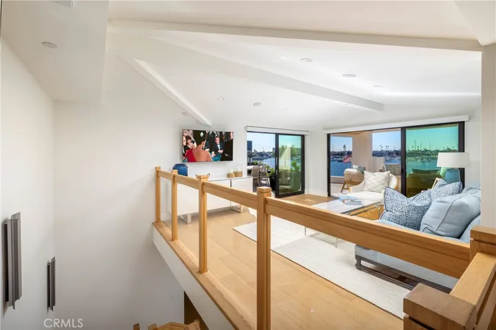 130 S Bay Front, Newport Beach, California 92662