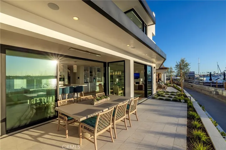130 S Bay Front, Newport Beach, California 92662