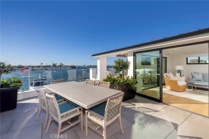 130 S Bay Front, Newport Beach, California 92662
