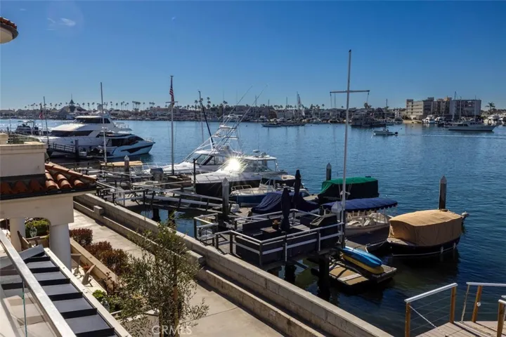 130 S Bay Front, Newport Beach, California 92662