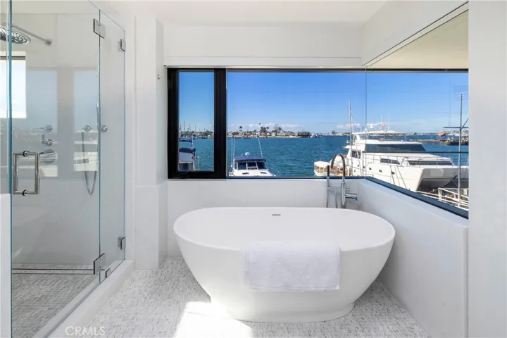 130 S Bay Front, Newport Beach, California 92662
