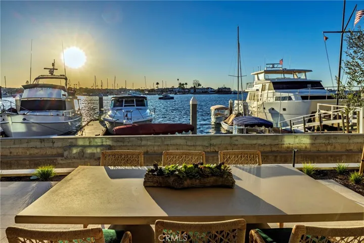 130 S Bay Front, Newport Beach, California 92662