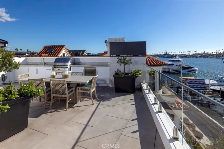 130 S Bay Front, Newport Beach, California 92662