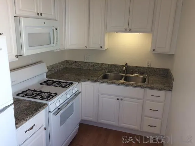 2029 Garnet, San Diego, California 92109