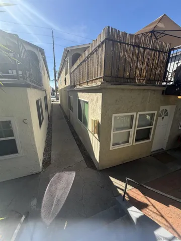 2029 Garnet, San Diego, California 92109
