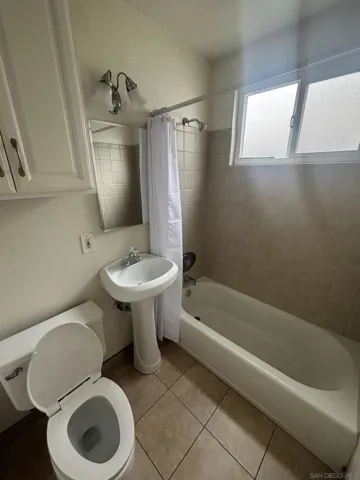 2029 Garnet, San Diego, California 92109