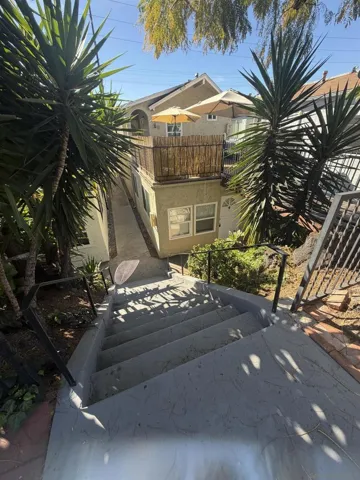 2029 Garnet, San Diego, California 92109